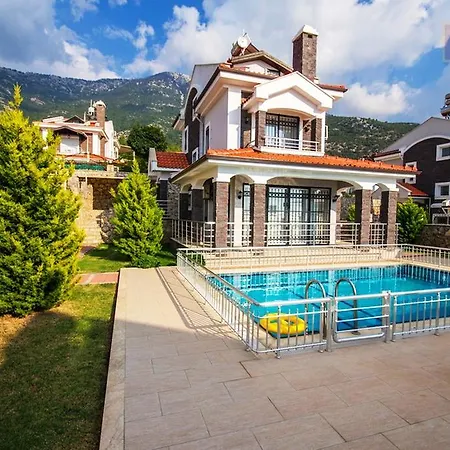 Villa Arnna 5 *
