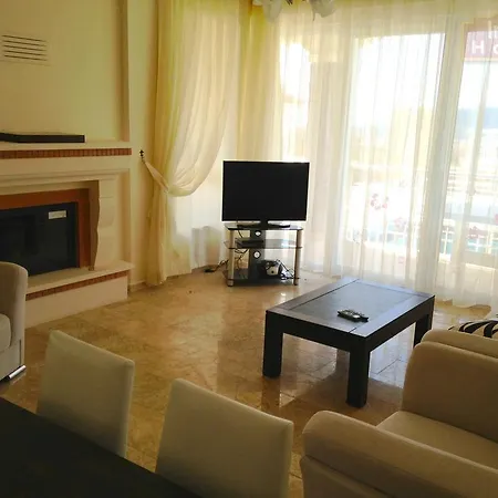 Arnna 5 فيلة أولدينيس